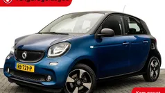 Blauw Gebruikt 2017 Smart ForFour Passion Hatchback | € 10.735 (Eerlijke prijs)
