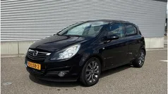 Zwart Gebruikt 2010 Opel Corsa Edition Hatchback | € 3.595 (Eerlijke prijs)