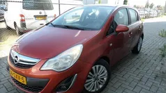 Rood Gebruikt 2011 Opel Corsa Cosmo Hatchback | € 3.999 (Eerlijke prijs)