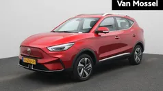 Gebruikt 2023 MG ZS Luxury Sedan | € 21.995 (Eerlijke prijs)