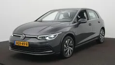 Grijs Gebruikt 2021 VW Golf VIII Style Hatchback | € 22.900 (Eerlijke prijs)