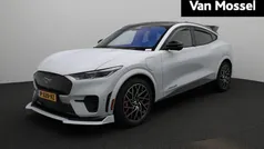 Wit Gebruikt 2022 Ford Mustang Mach-E GT SUV | € 43.595 (Eerlijke prijs)