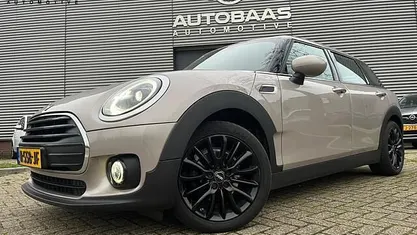Grijs (metallic) Gebruikt 2021 Mini Clubman Business Stationwagen | € 15.940 (Eerlijke prijs)