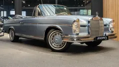 Blauw Gebruikt 1964 Mercedes 300 SE Cabriolet | € 249.995
