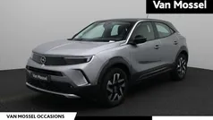Grijs Gebruikt 2022 Opel Mokka-e Elegance SUV | € 20.900 (Eerlijke prijs)