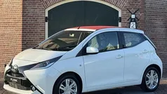 Wit Gebruikt 2017 Toyota Aygo Hatchback | € 7.950 (Eerlijke prijs)
