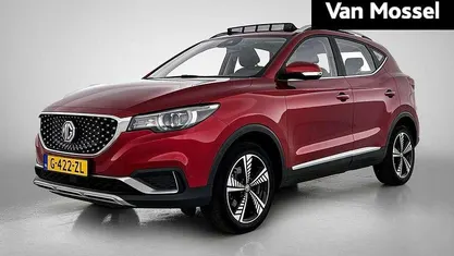 Occasion MG ZS Luxury 105 kW (143 PK) 2019 Rood Sedan