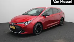 Rood Gebruikt 2020 Toyota Corolla Plus Stationwagen | € 24.945 (Goede deal)