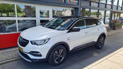 Occasion Opel Grandland X Edition 131 PK (96 kW) 2021 Wit (metallic) SUV