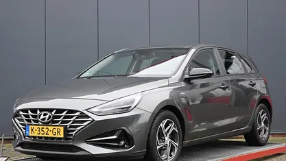 Occasion Hyundai i30 Comfort 120 PK (88 kW) 2021 Grijs Hatchback