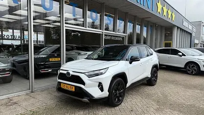 Gebruikt 2025 Toyota RAV4 Style SUV | € 42.999 (Super prijs)