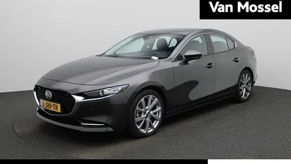 Grijs Occasion 2021 Mazda 3 Comfort Sedan | € 22.945 (Eerlijke prijs)