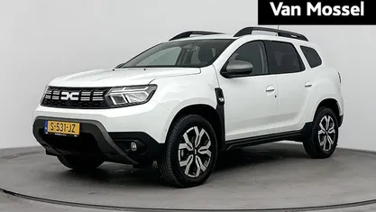 Gebruikt 2023 Dacia Duster Journey SUV | € 23.935 (Eerlijke prijs)