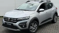 Grijs Gebruikt 2021 Dacia Sandero Comfort Hatchback | € 15.745 (Eerlijke prijs)