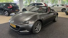 Grijs Gebruikt 2023 Mazda MX5 Luxury Cabriolet | € 29.900 (Goede deal)