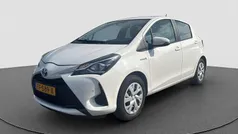 Wit Gebruikt 2018 Toyota Yaris Hybrid Hatchback | € 13.940 (Eerlijke prijs)