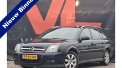 Grijs, metallic lak Gebruikt 2005 Opel Vectra Stationwagen | € 1.648 (Eerlijke prijs)