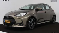 Groen Gebruikt 2024 Toyota Yaris Hybrid Business Edition Hatchback | € 23.945 (Eerlijke prijs)