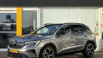 Occasion 2025 Renault Austral Iconic Esprit Alpine SUV | € 39.695 (Eerlijke prijs)