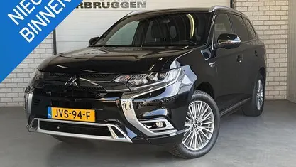 Occasion Mitsubishi Outlander Instyle 135 PK (99 kW) 2021 SUV