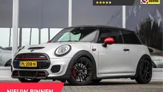 Gebruikt 2017 Mini John Cooper Works Chili Hatchback | € 24.845 (Eerlijke prijs)