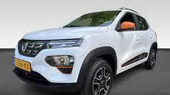 Wit Gebruikt 2023 Dacia Spring Comfort Plus Hatchback | € 12.890 (Eerlijke prijs)