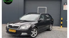 Zwart Gebruikt 2011 Skoda Octavia Business Line Stationwagen | € 4.345 (Eerlijke prijs)