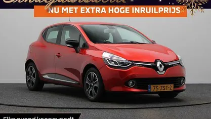 Rood Occasion 2013 Renault Clio IV Dynamique Hatchback | € 7.745 (Eerlijke prijs)
