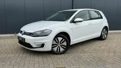 Wit Gebruikt 2020 VW e-Golf Hatchback | € 11.740 (Eerlijke prijs)