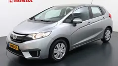 Grijs Gebruikt 2017 Honda Jazz Trend Hatchback | € 13.350 (Eerlijke prijs)