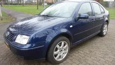 Blauw Gebruikt 2001 VW Bora Comfortline Sedan | € 750 (Goede deal)