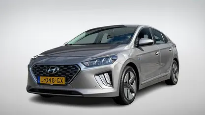 Grijs Gebruikt 2020 Hyundai Ioniq Comfort Hatchback | € 17.689 (Eerlijke prijs)