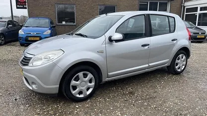 Occasion Dacia Sandero Lauréate 88 PK (64 kW) 2009 Hatchback