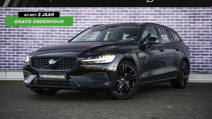Zwart Gebruikt 2023 Volvo V60 Stationwagen | € 30.899 (Eerlijke prijs)