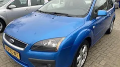 Blauw, metallic lak Gebruikt 2007 Ford Focus Futura Hatchback | € 595 (Goede deal)