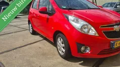 Rood Gebruikt 2011 Chevrolet Spark LT Hatchback | € 2.799 (Eerlijke prijs)