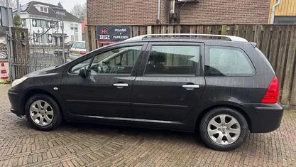 Occasion 2008 Peugeot 307 Premium Stationwagen | € 1.375 (Eerlijke prijs)