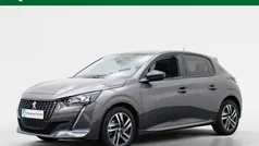 Grijs Gebruikt 2023 Peugeot 208 Allure Hatchback | € 19.445 (Eerlijke prijs)
