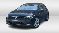 Zwart Gebruikt 2021 VW Golf VIII Style Hatchback | € 22.950 (Eerlijke prijs)