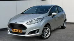 Grijs, metallic lak Gebruikt 2014 Ford Fiesta Titanium Hatchback | € 5.845 (Goede deal)