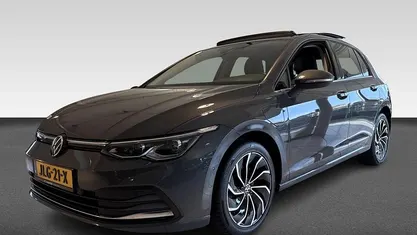 Grijs Occasion 2025 VW Golf VIII Style Hatchback | € 22.440 (Super prijs)
