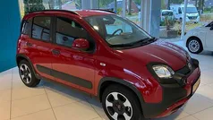 Gebruikt 2023 Fiat Panda Red Hatchback | € 14.950 (Eerlijke prijs)