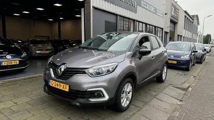 Occasion 2019 Renault Captur LIMITED SUV | € 9.999 (Eerlijke prijs)