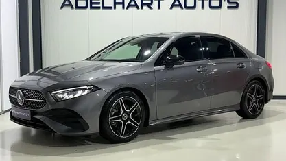Grijs Gebruikt 2023 Mercedes A200 AMG line Sedan | € 29.950 (Goede deal)