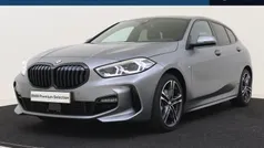 Frozen pure grey Gebruikt 2024 BMW 118 Executive Hatchback | € 38.850 (Eerlijke prijs)