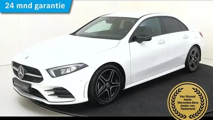 Gebruikt 2020 Mercedes A200 Premium Plus Sedan | € 29.945 (Eerlijke prijs)