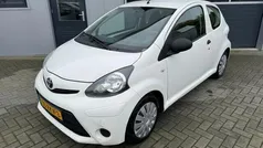 Gebruikt 2012 Toyota Aygo Hatchback | € 2.199 (Eerlijke prijs)