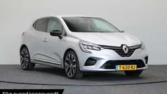 Gebruikt 2022 Renault Clio V Techno Hatchback | € 16.245 (Eerlijke prijs)