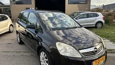 Zwart Gebruikt 2008 Opel Zafira Executive MPV | € 2.000 (Eerlijke prijs)