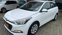 Wit Gebruikt 2016 Hyundai i20 Hatchback | € 10.450 (Eerlijke prijs)